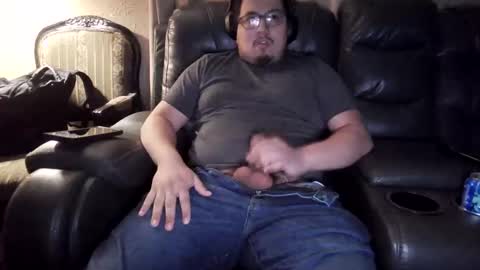 Snapshot of girthysausage904344 chatting on 03/12/25, 05:24 GirthySausage online show from 03/12/25, 05:24