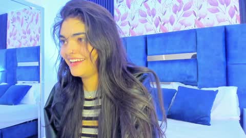 Snapshot of giselamaru chatting on 01/10/25, 11:00     online show from 01/10/25, 11:00