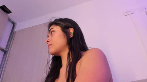 Snapshot of giselamaru chatting on 01/12/25, 06:38     online show from 01/12/25, 06:38
