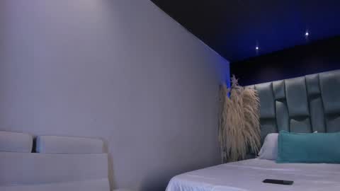 Snapshot of giselamaru chatting on 01/25/25, 11:34     online show from 01/25/25, 11:34