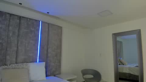Snapshot of giselamaru chatting on 02/15/25, 11:17     online show from 02/15/25, 11:17