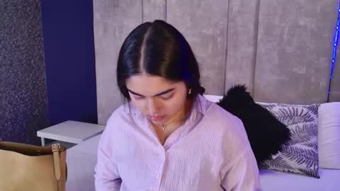 Snapshot of giselamaru chatting on 09/20/25, 12:17     online show from 09/20/25, 12:17