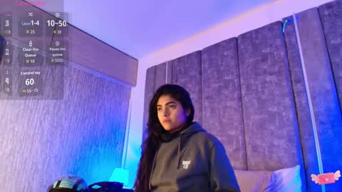 Snapshot of giselamaru chatting on 12/20/25, 10:55 online show from 12/20/25, 10:55