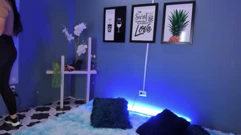 Snapshot of giselamaru chatting on 03/10/26, 10:53 online show from 03/10/26, 10:53