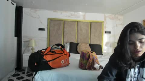 Snapshot of giselamaru chatting on 03/18/26, 10:29 online show from 03/18/26, 10:29