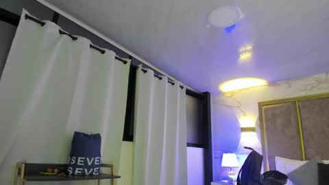 Snapshot of giselamaru chatting on 04/09/26, 08:42 online show from 04/09/26, 08:42