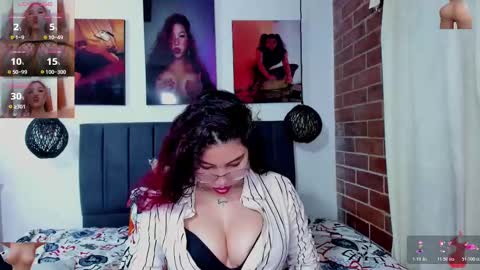  Kylie  online show from 11/23/25, 03:06