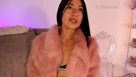 Snapshot of gisell_s chatting on 09/10/25, 09:37 Gisell s online show from 09/10/25, 09:37