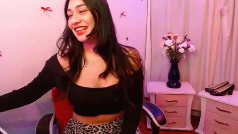 giselle_greey online show from 10/23/25, 07:40