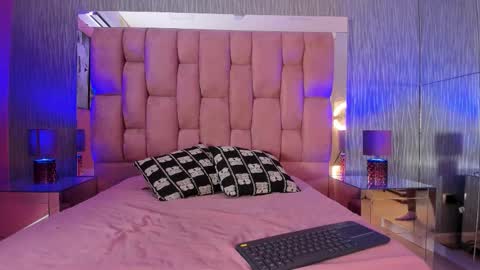 giselle_louise online show from 01/14/26, 04:07