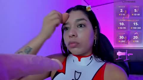 Snapshot of giselle_upp chatting on 09/20/25, 11:28 Giselle online show from 09/20/25, 11:28