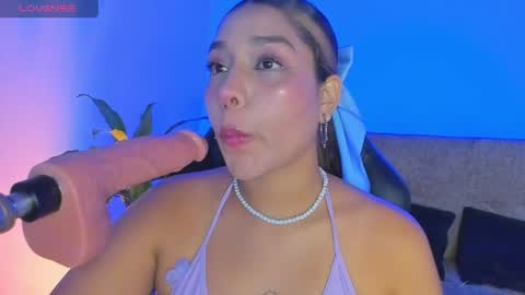 Snapshot of giselle_upp chatting on 04/19/26, 12:11 Giselle online show from 04/19/26, 12:11