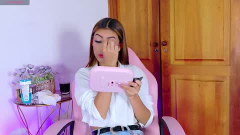 Snapshot of giselleclair chatting on 02/20/26, 03:36 giselleclair online show from 02/20/26, 03:36