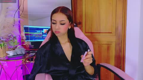 Snapshot of giselleclair chatting on 04/06/26, 03:37 giselleclair online show from 04/06/26, 03:37