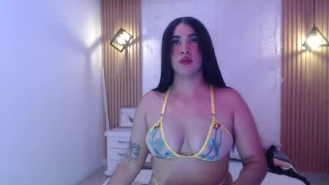Snapshot of giselslut chatting on 06/15/26, 01:41 giselslut online show from 06/15/26, 01:41