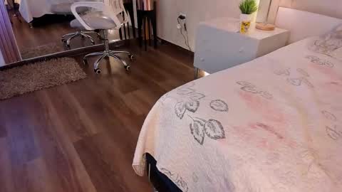 Snapshot of gisselle_tomposon chatting on 03/22/26, 02:26 Giselle Tompos online show from 03/22/26, 02:26