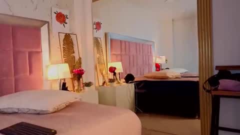 Snapshot of gisselle_tomposon chatting on 04/01/26, 03:31 Giselle Tompos online show from 04/01/26, 03:31