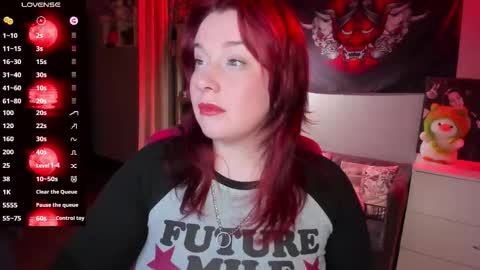 Snapshot of gitera_ chatting on 09/25/25, 10:02 AlexaMillis online show from 09/25/25, 10:02