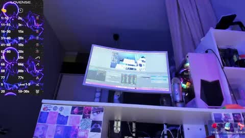 Snapshot of gitera_ chatting on 03/28/26, 10:20 AlexaMillis online show from 03/28/26, 10:20