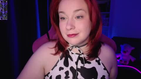 Snapshot of gitera_ chatting on 05/21/26, 09:33 AlexaMillis online show from 05/21/26, 09:33