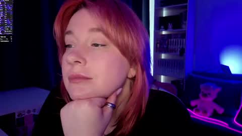 Snapshot of gitera_ chatting on 06/11/26, 02:53 AlexaMillis online show from 06/11/26, 02:53