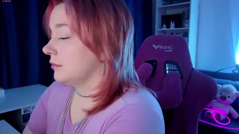 Snapshot of gitera_ chatting on 06/12/26, 09:35 AlexaMillis online show from 06/12/26, 09:35