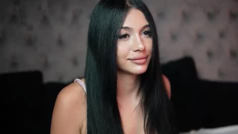  Giulia  online show from 09/23/25, 08:45