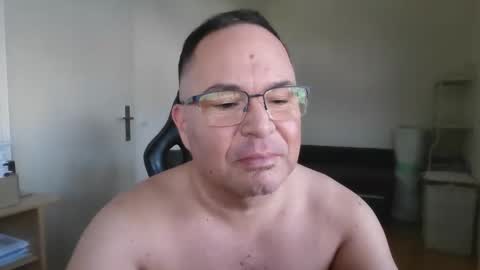 Snapshot of giulio203 chatting on 03/08/26, 01:04 giulio203 online show from 03/08/26, 01:04