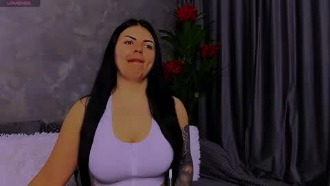 Giulia online show from 05/21/26, 02:51
