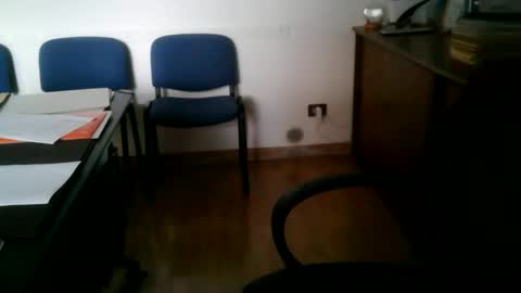 giuseppevai1 online show from 10/03/25, 09:06