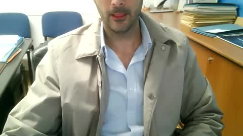 giuseppevai1 online show from 10/15/25, 05:57