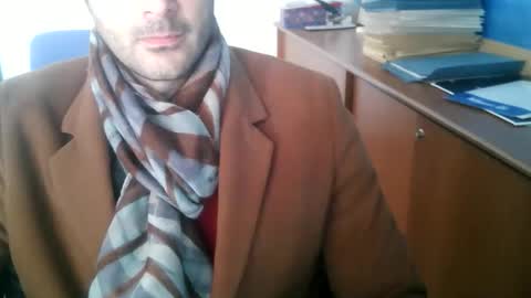 giuseppevai1 online show from 12/23/25, 09:40