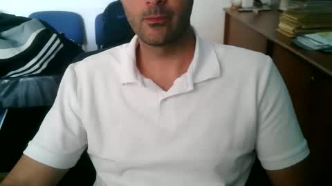 giuseppevai1 online show from 06/04/26, 10:21