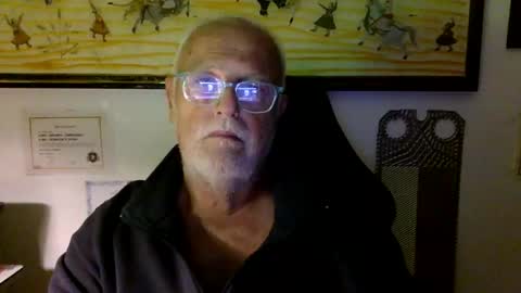 giutomma930394 online show from 05/17/26, 09:55