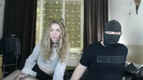 Snapshot of give_me_mo chatting on 03/02/25, 02:30 friendship sex online show from 03/02/25, 02:30