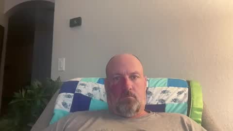 Snapshot of giveitup193 chatting on 10/29/25, 11:17 giveitup193 online show from 10/29/25, 11:17