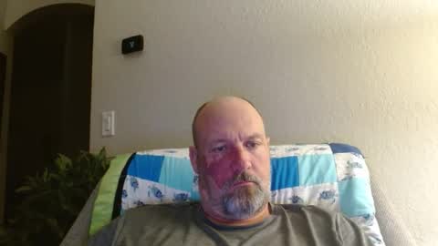 Snapshot of giveitup193 chatting on 12/21/25, 11:12 giveitup193 online show from 12/21/25, 11:12