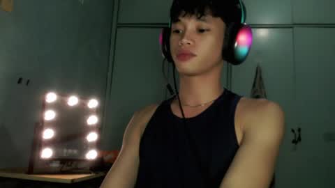 Snapshot of givemethrillx chatting on 04/10/26, 07:18 givemethrillx online show from 04/10/26, 07:18