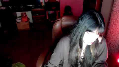 Snapshot of givenom chatting on 09/24/25, 11:30 dirtyvenom online show from 09/24/25, 11:30