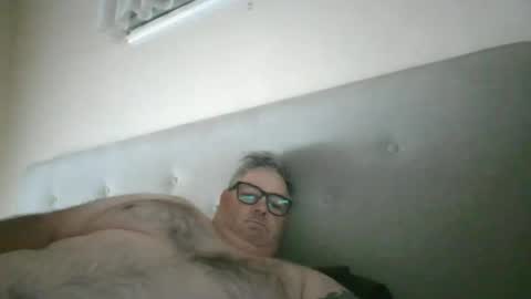 Snapshot of gixxer06 chatting on 05/05/26, 10:29 bi Gixxer online show from 05/05/26, 10:29