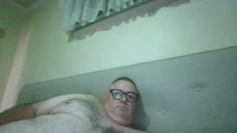 Snapshot of gixxer06 chatting on 05/15/26, 03:13 bi Gixxer online show from 05/15/26, 03:13