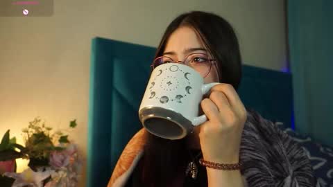 Snapshot of gizefto chatting on 09/28/25, 01:38 Agness online show from 09/28/25, 01:38