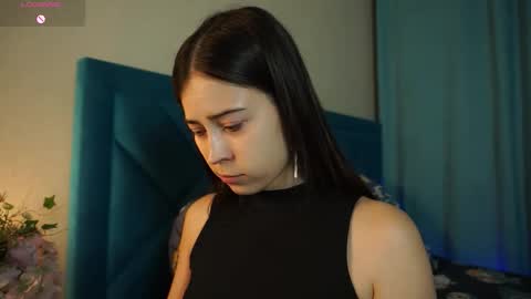 Snapshot of gizefto chatting on 10/10/25, 01:43 Agness online show from 10/10/25, 01:43