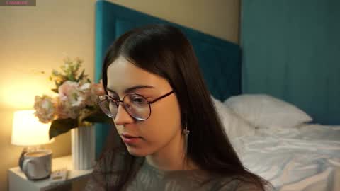 Snapshot of gizefto chatting on 11/23/25, 03:34 Agness online show from 11/23/25, 03:34