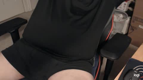 Snapshot of gizmo706 chatting on 03/11/26, 02:01 gizmo706 online show from 03/11/26, 02:01