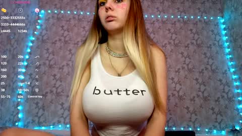 Violetta online show from 03/31/26, 03:19