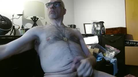 glaikind925958 online show from 04/04/26, 03:49