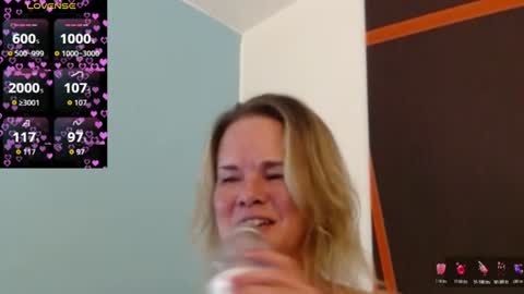 Gwendolyn online show from 06/28/26, 02:17