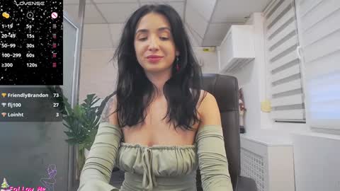 Snapshot of glamkate chatting on 12/09/24, 10:11 online show from 12/09/24, 10:11