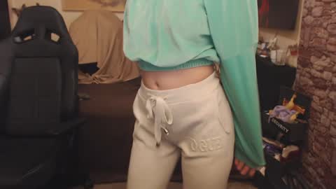 Glamourhottie online show from 12/13/24, 10:41